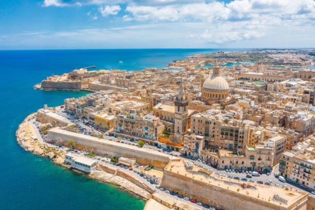Superbly Located Cosy 2-Bedroom Apartment Valletta Exteriör bild